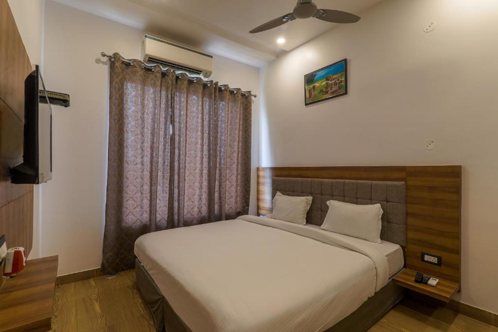 Hotel Global Inn Gold Lucknow