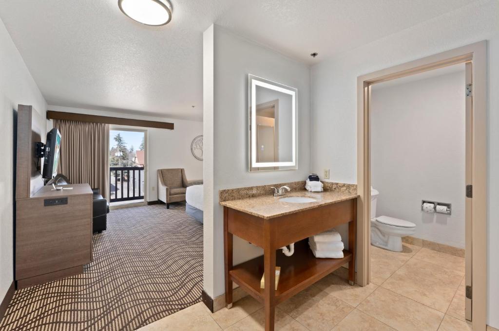 Sandpoint Hotel & Suites Downtown photo