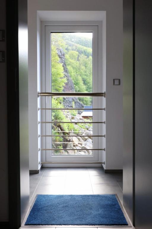 Balkón nebo terasa v ubytování Apartmány Vír