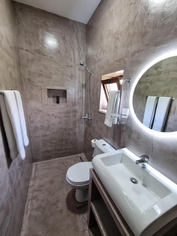 HOLIDAY HOME - Image 3