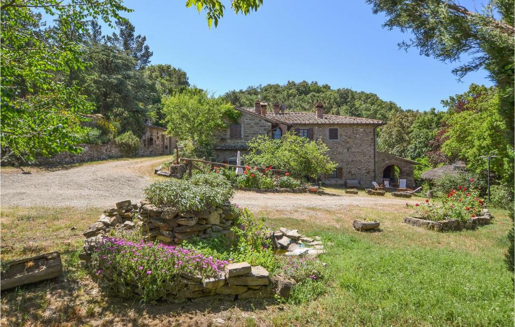 Vonkajšia záhrada v ubytovaní Lovely Home In Castiglion Fiorentino