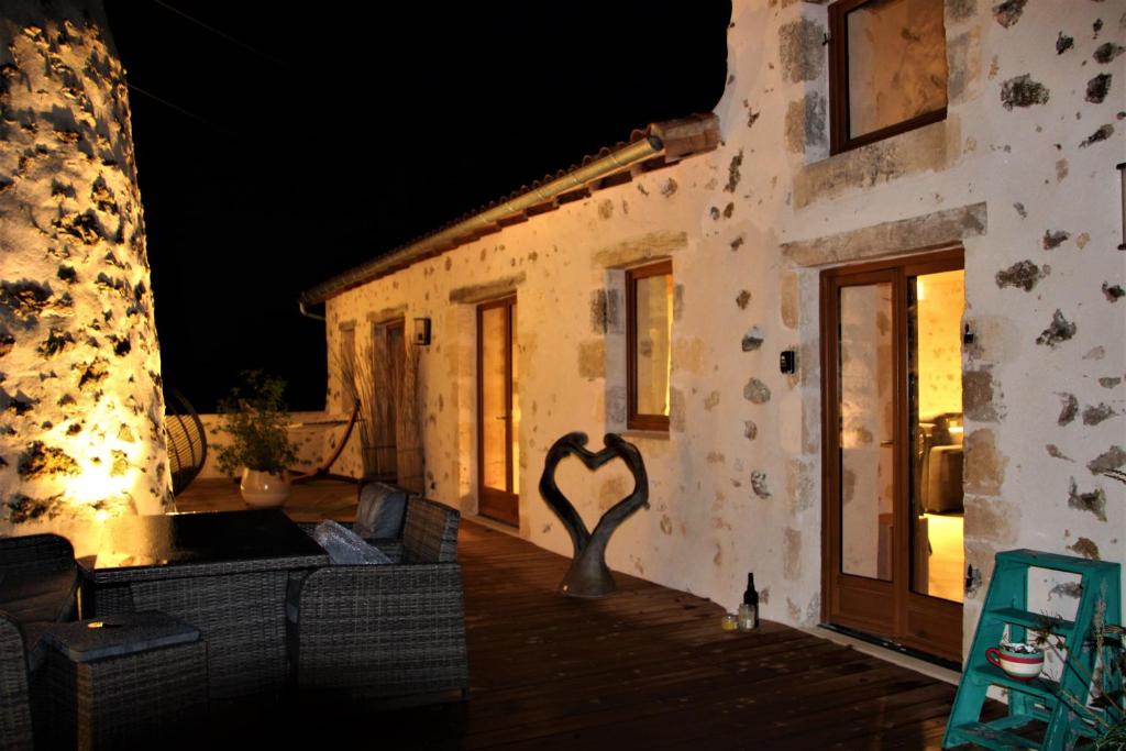 Gîte de bien-être de la symphonie du vivant - Maison De Deux Chambres
