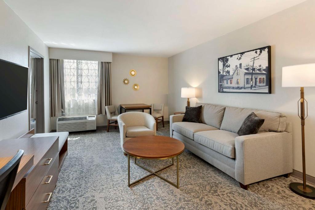 Best Western Plus The Charles Hotel - Suite Queen - étage Supérieur - Non-fumeur
