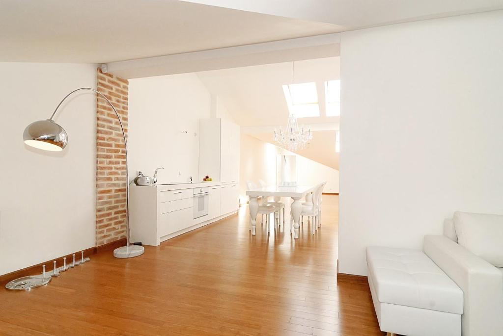 P&J Apartments Floriańska - One-Bedroom Apartment - Szewska Street