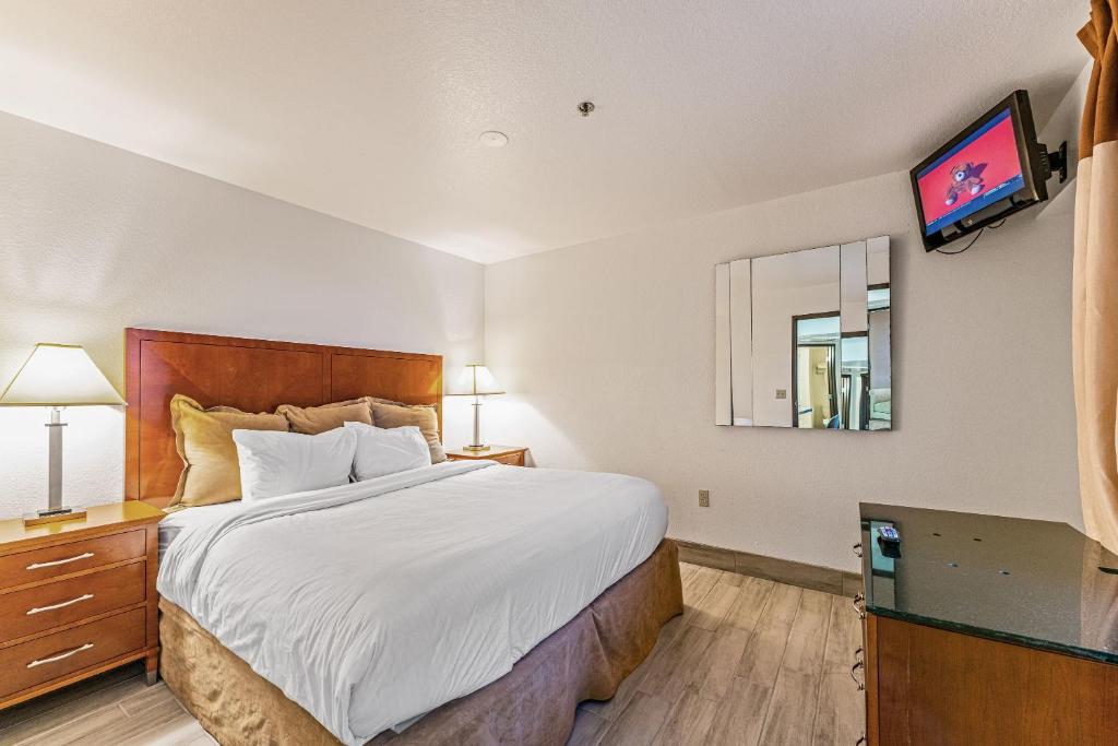 Postel nebo postele na pokoji v ubytování Chandler apartment 1bd Lux 1