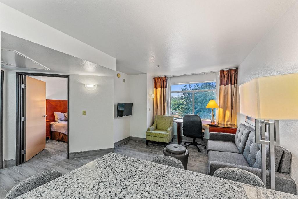 Postel nebo postele na pokoji v ubytování Chandler apartment 1bd Lux 1