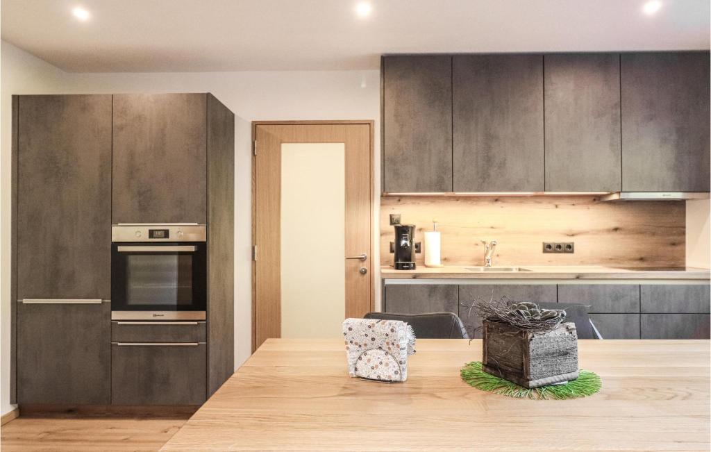 Kuchyň nebo kuchyňský kout v ubytování Ferienwohnung Mit Ausblick