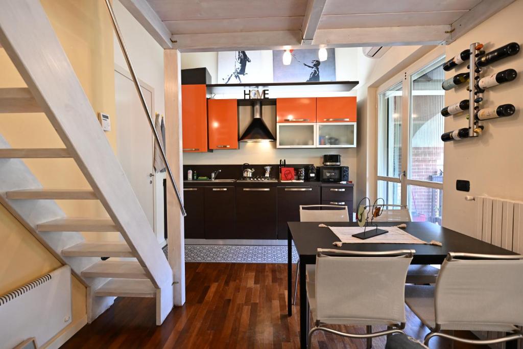 AURA loving home con 4 posti letto, cucina completa, terrazzo ed un grande parco verde - Appartement D'une Chambre