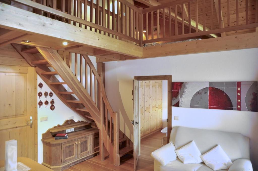 BelaVal Apartments - Duplex Two-Bedroom Apartment - Attic
