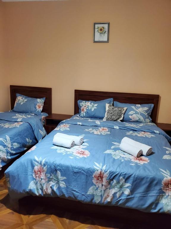 Postel nebo postele na pokoji v ubytování СУХУМИЯ