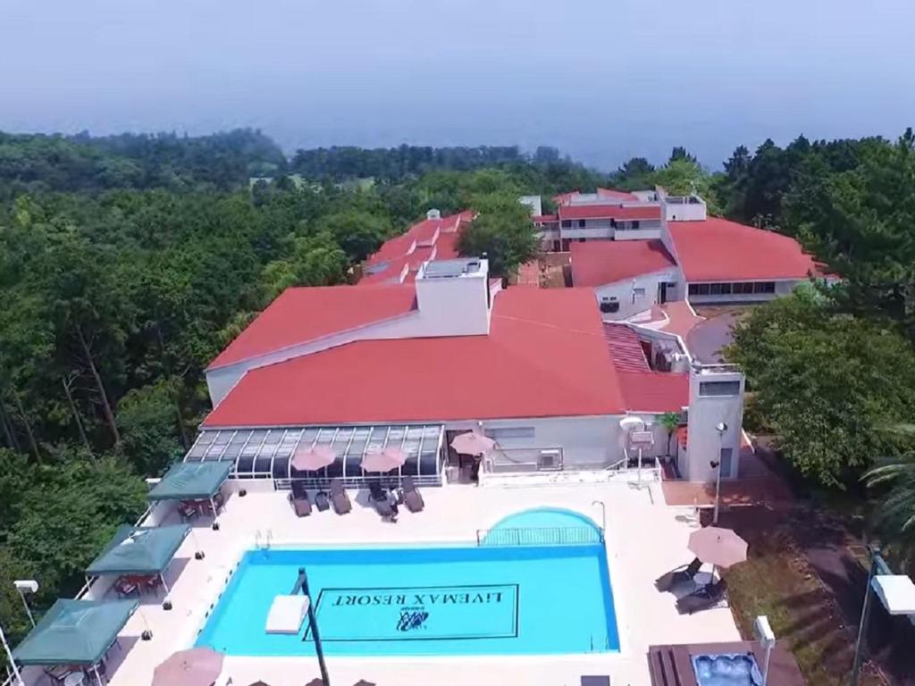 Bazén v ubytování LiVEMAX RESORT Ito Kawana nebo v jeho okolí