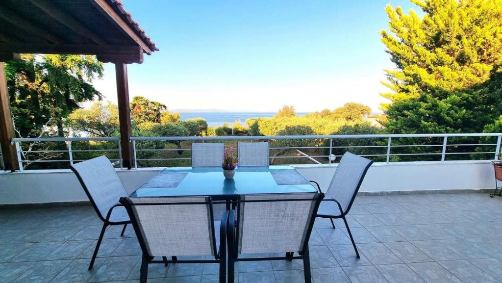 Μπαλκόνι ή βεράντα στο Villa Harris