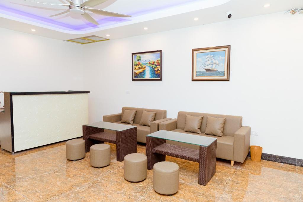 Posezení v ubytování Vĩnh Sơn Nội Bài