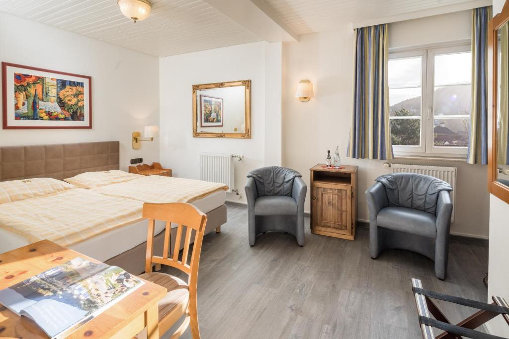 Posezení v ubytování Hotel-Restaurant Hackteufel
