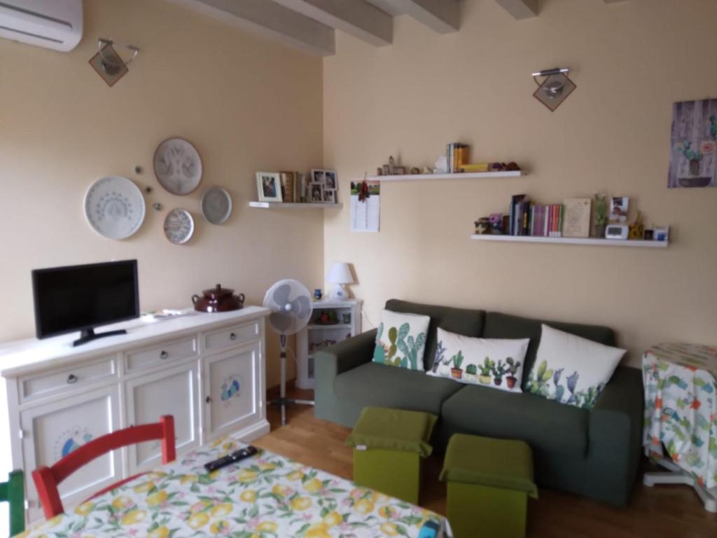 Casa di Pia a Càbras - Grazioso Appartamento Centrale