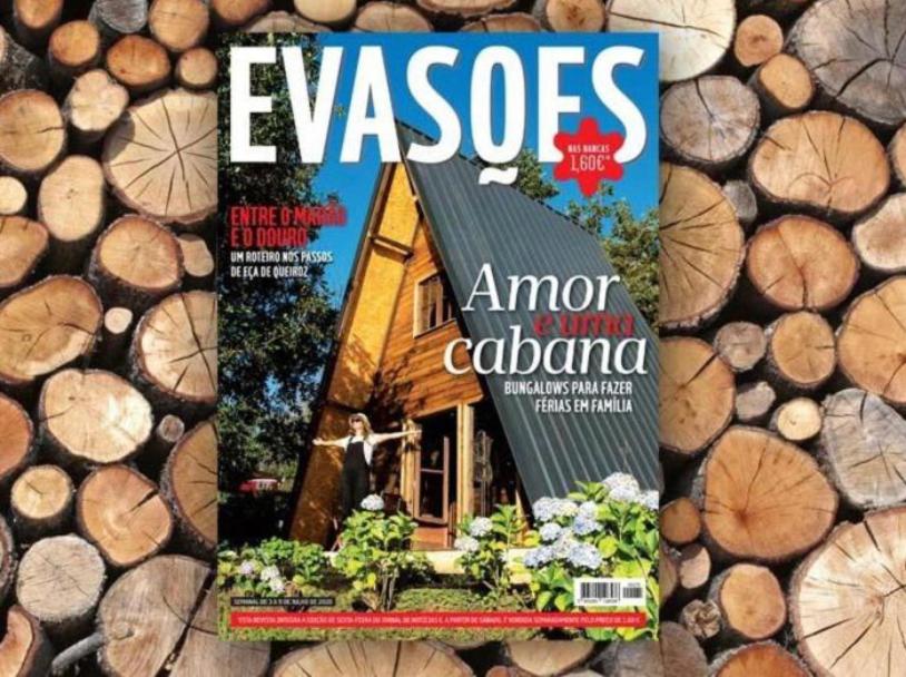 copertina di una rivista di una casa con giardino di Casa Da Avó - Vale da Silva Villas ad Albergaria-a-Velha