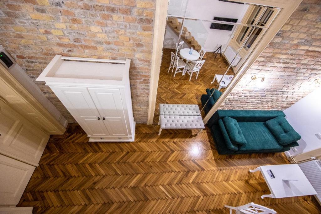 VISAJ Deluxe Downtown - Resim 3