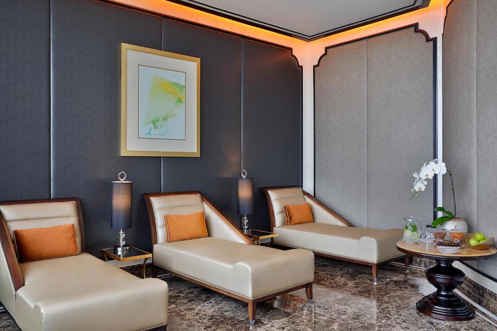 Posezení v ubytování The St. Regis Abu Dhabi