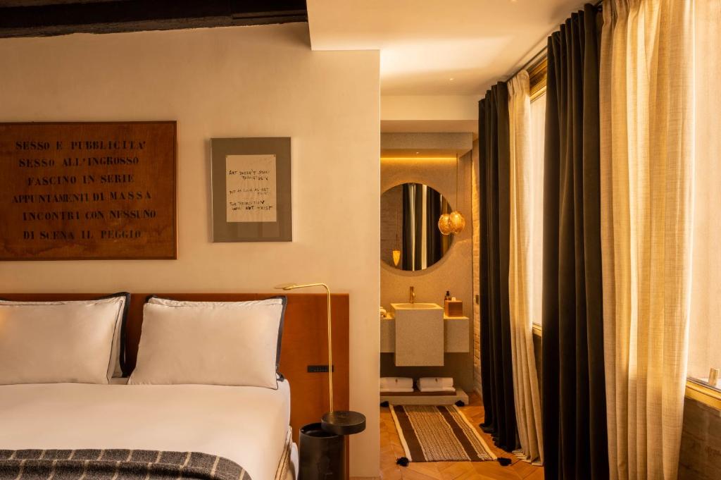 The Venice Venice Hotel - 9