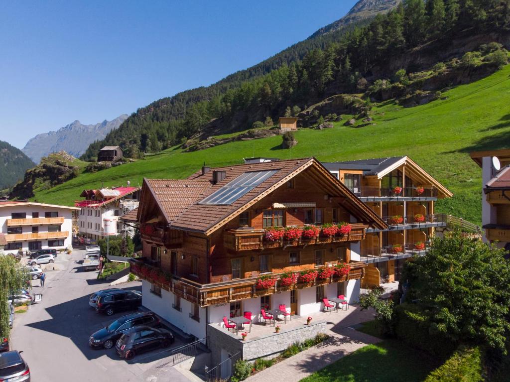 Nespecifikovaný výhled na hory nebo výhled na hory při pohledu z hotelu