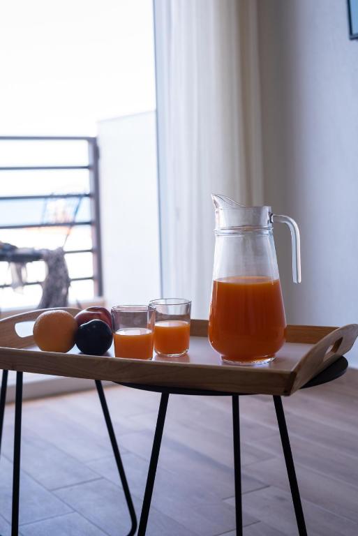 Nápoje v ubytování Aiora Suites