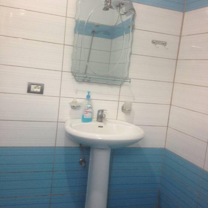 Rooms Fatmiri - Imazhi 3