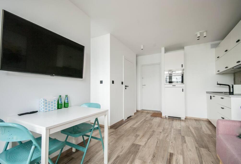 Unique Studio with stunning view & Netflix - 13