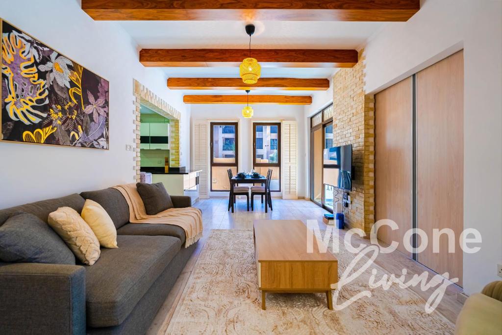 Traditional 1 Bedroom in Downtown Near Dubai Mall, Dubai (updated