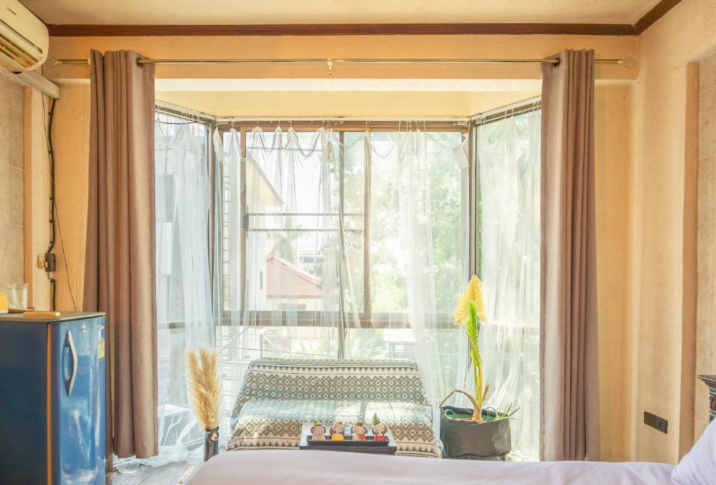 Blue Dream Guesthouse - Chambre Lit King-Size Avec Vue Sur Montagne