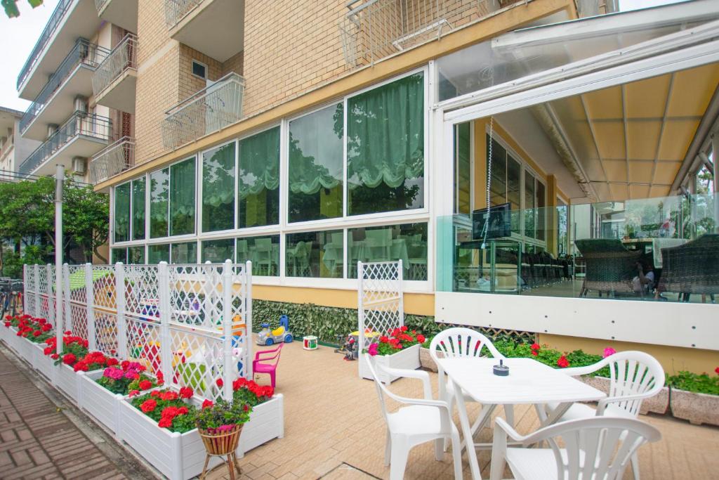 Balkón nebo terasa v ubytování Hotel Maxim