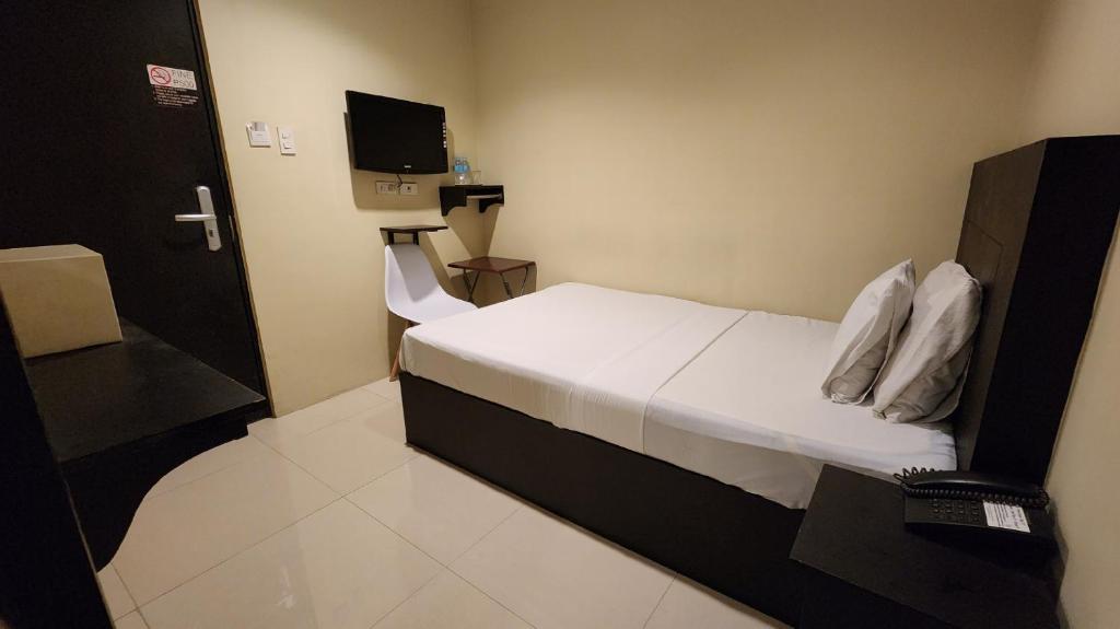 Green Glass Hotel - Bütçe Çift Kişilik Oda