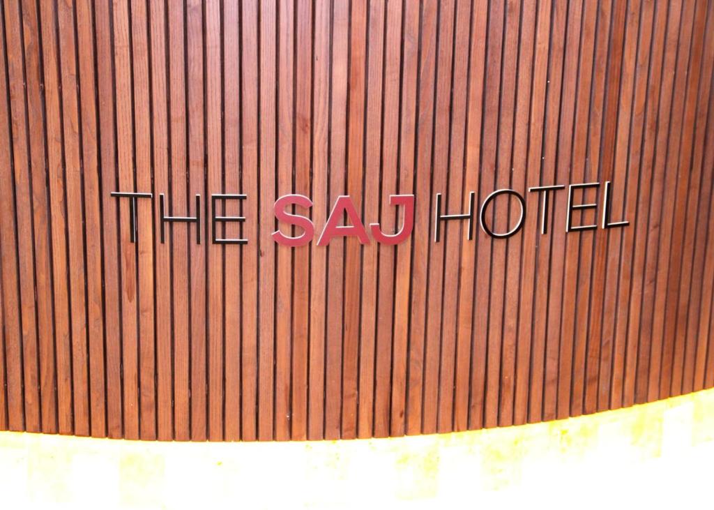 Certifikát, hodnocení, plakát nebo jiný dokument vystavený v ubytování The Saj Hotel
