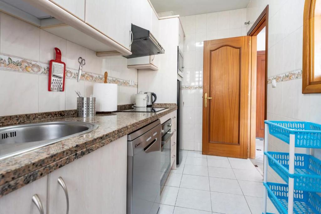 Kuchyňa alebo kuchynka v ubytovaní Lubina Home