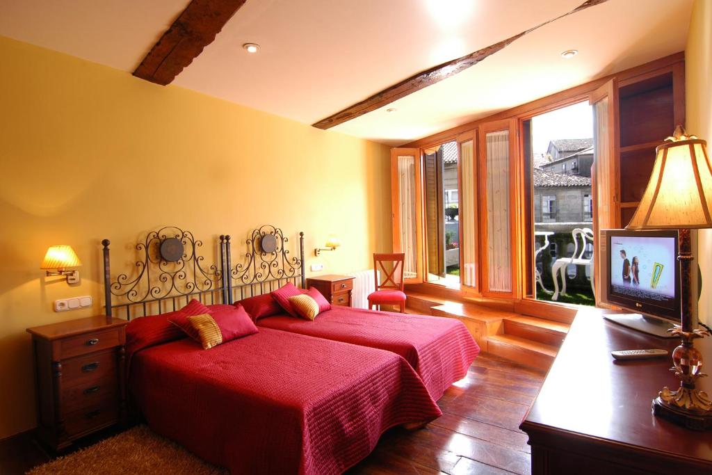 Hostal Santo Grial - 10