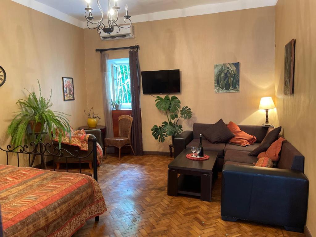 تصویر اتاق‌های Tbilisi Loves You Apartment - تصویر ۲