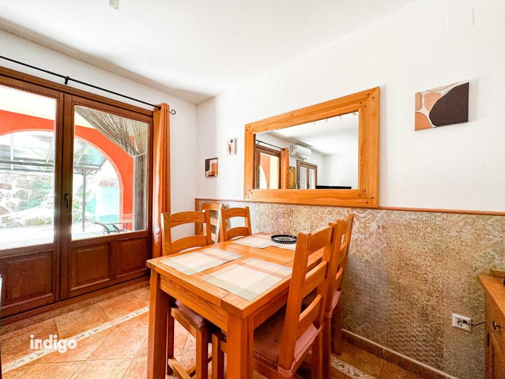 ASS001 Two Bedroom Townhouse - Casa De Dos Dormitorios
