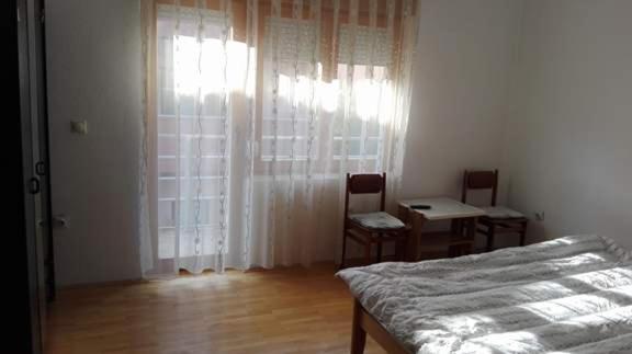 Guest House - Apartment Kozle - Habitación De Doble O Gemela De Presupuesto