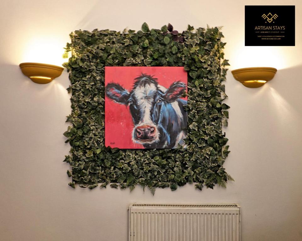 Fotografie z fotogalerie ubytování Stunning Tropical Oasis in Southend-on-Sea By Artisan Stays I Weekly or Monthly Stay Offer I Free Parking I Sleeps 7 v destinaci Southend-on-Sea