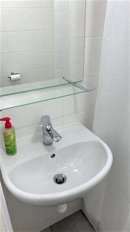 Side Street Apartments - 9