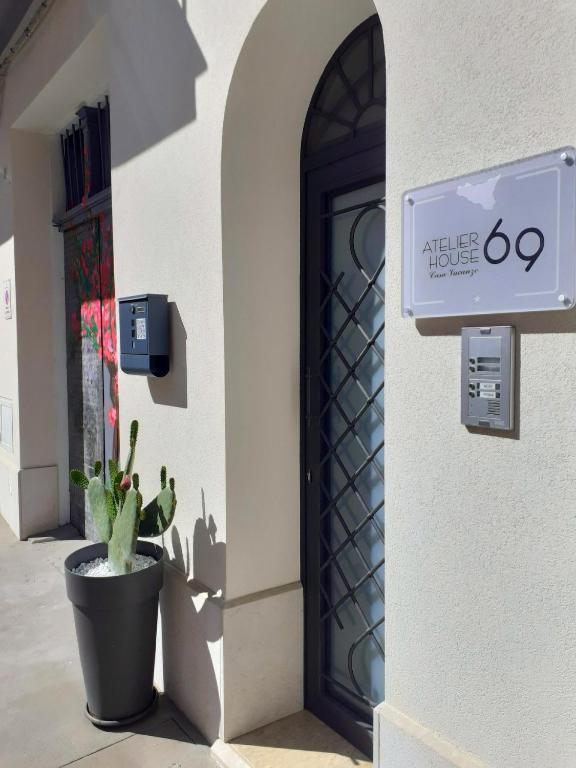 Beach Atelier House 69 - Housity