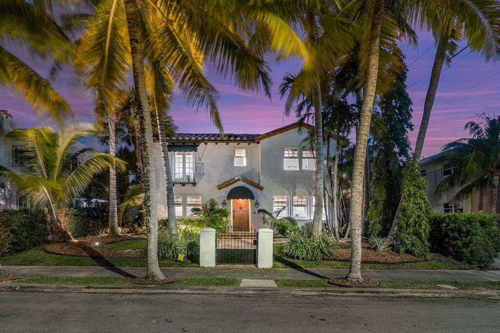 Stunning Historic WPB Estate with Heated Pool, West Palm Beach (updated