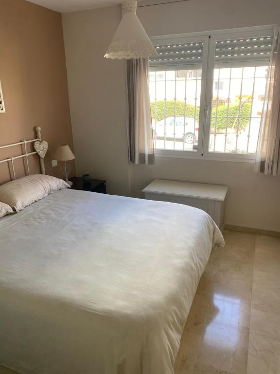 Zdjęcie z galerii obiektu Boulevar Playa w mieście Benalmadena Costa