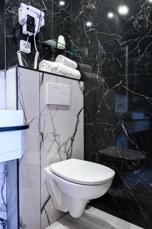 Hôtel D'Alsace - Resim 20