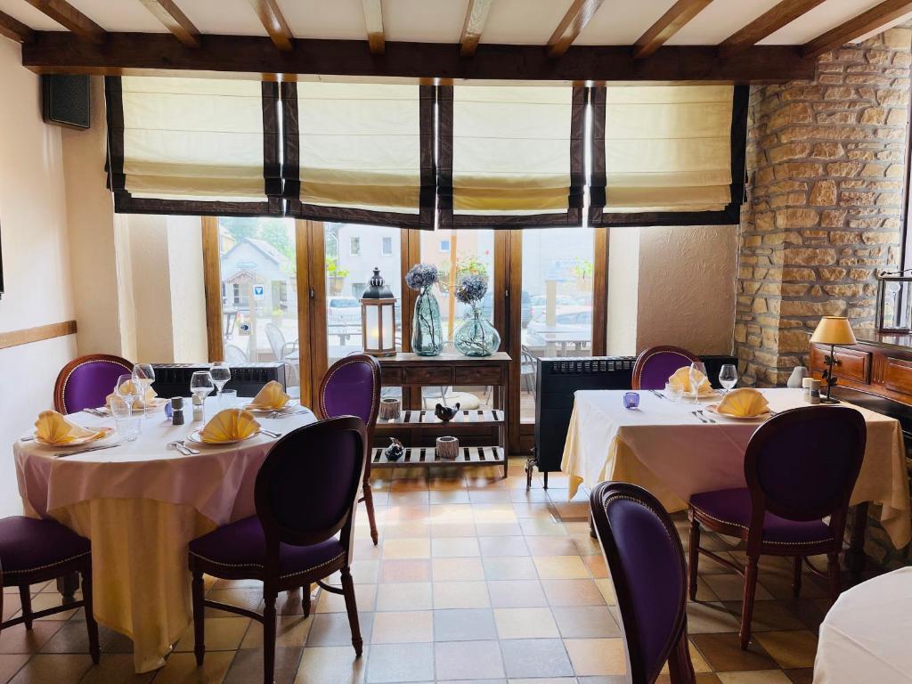 Restaurace v ubytování Hostellerie Sainte-Cécile