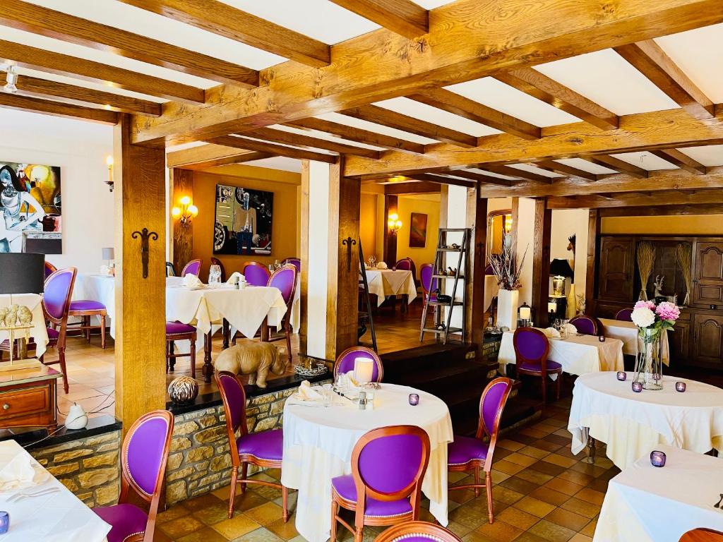 Restaurace v ubytování Hostellerie Sainte-Cécile