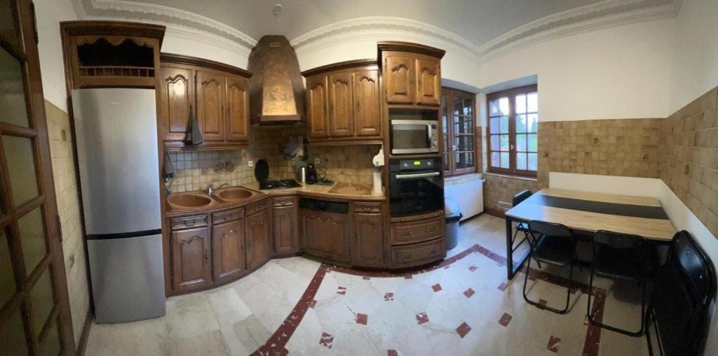 Kuchyň nebo kuchyňský kout v ubytování Auberge Mer