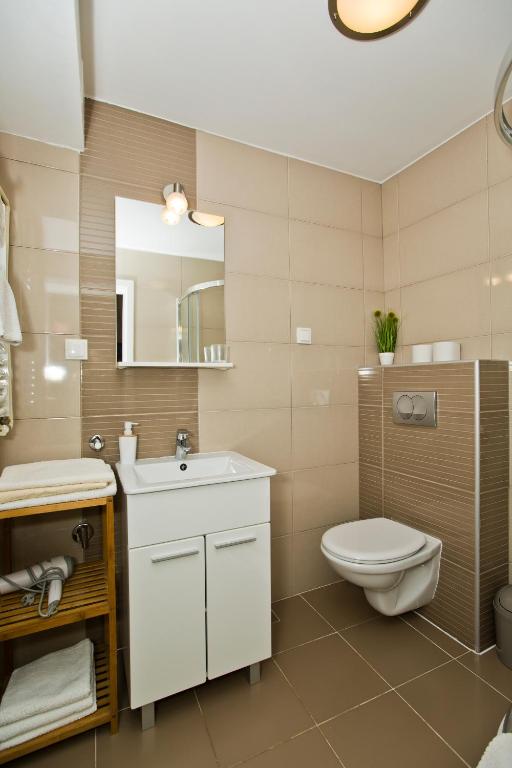 Koupelna v ubytování Guesthouse Aurora
