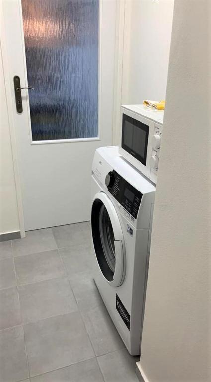 Side Street Apartments - 8