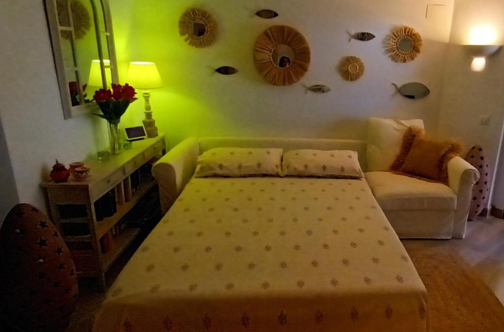 Postel nebo postele na pokoji v ubytování La Cueva Beach