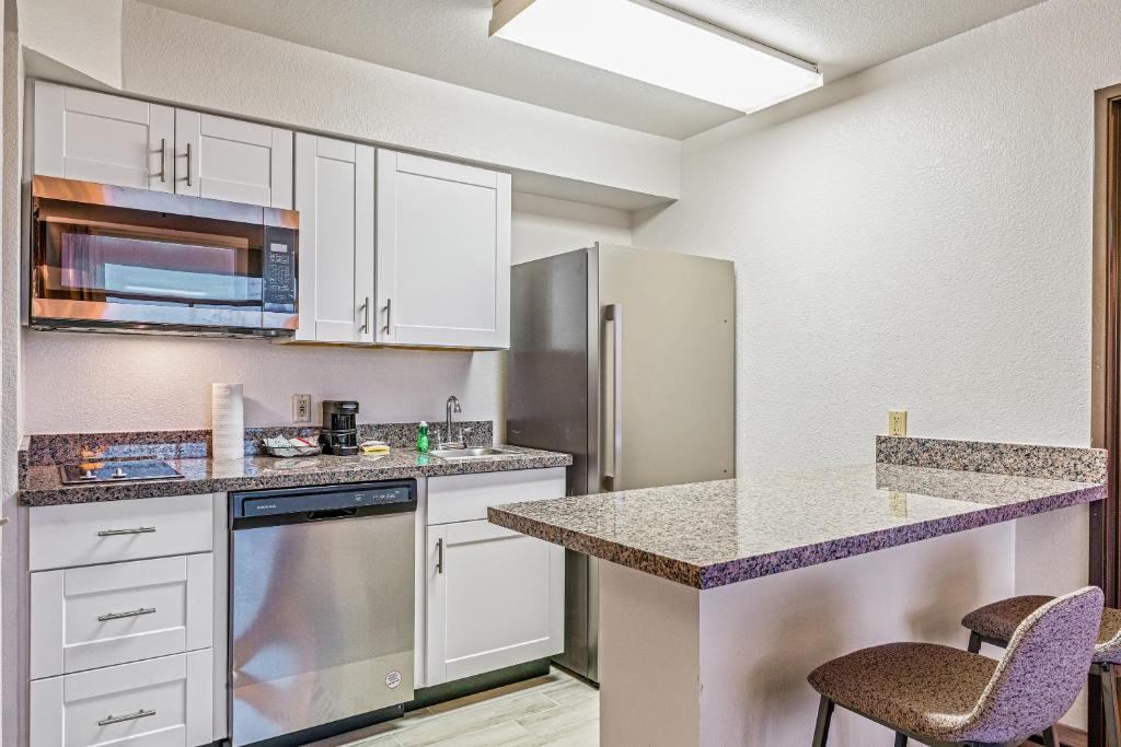 Kuchyň nebo kuchyňský kout v ubytování Chandler perfect location 1 bedroom